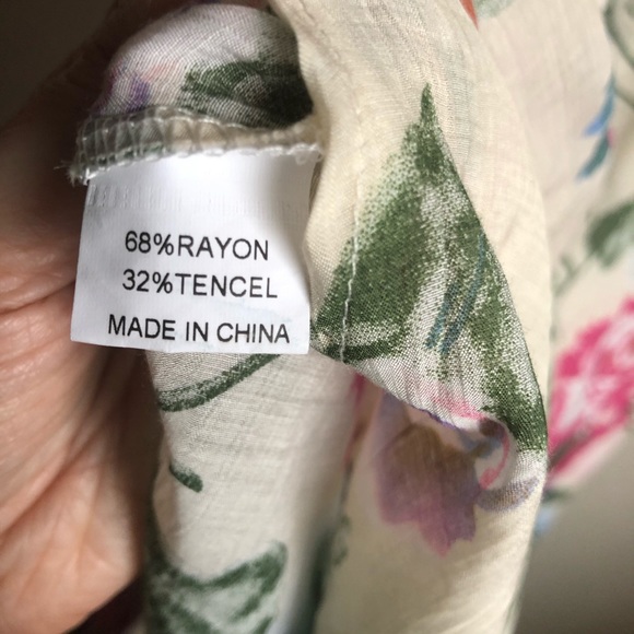 Ivory & pink sheer floral button up tunic - Picture 5 of 6